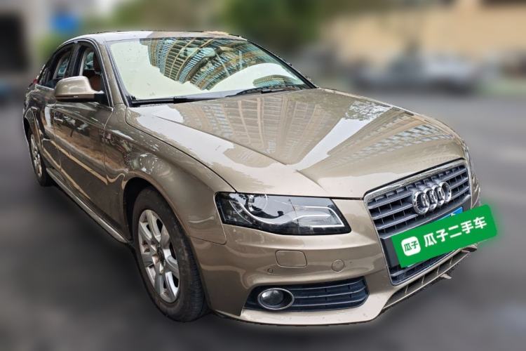 Used Audi A4L 2012 2.0 TFSI automatic standard version