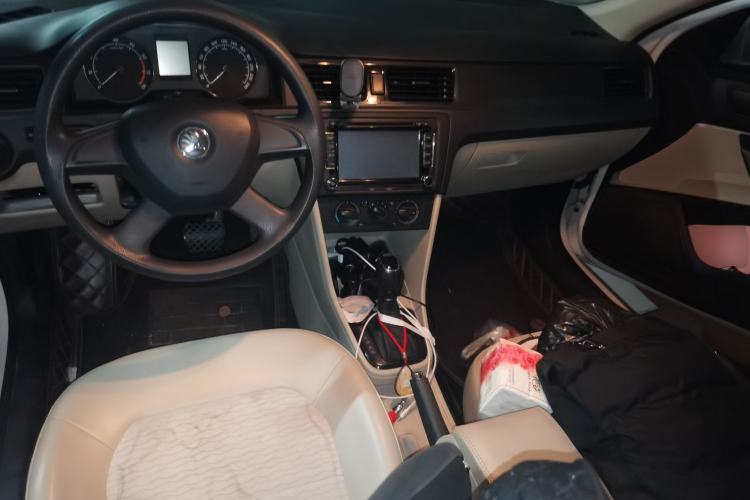 Used Skoda Rapid 2013 1.6L Automatic Smart Selection Model