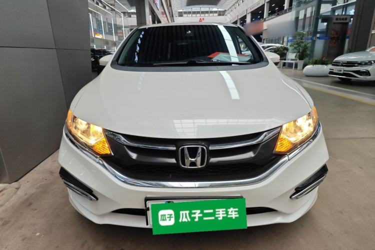 Used Honda Jade 2017 1.8L automatic Comfort version 5 seats
