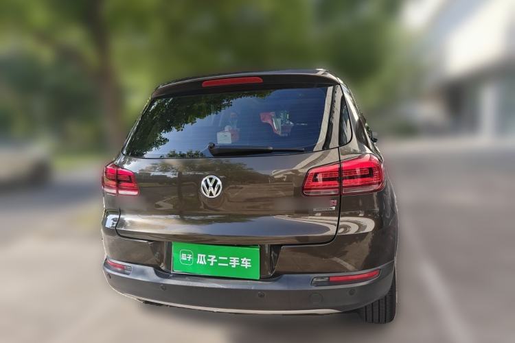 Used Volkswagen Tiguan 2015 1.8TSI Automatic All-Wheel-Drive Luxury Model
