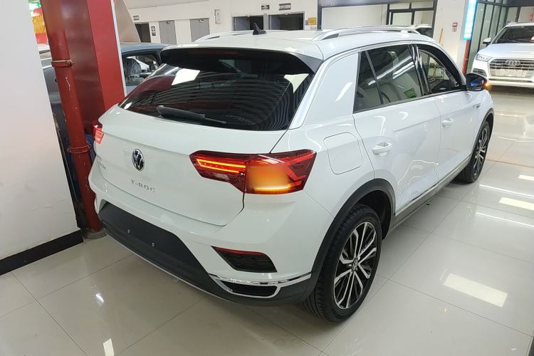 Used Volkswagen T-ROC 2021 280TSI DSG Two-Wheel Drive Comfort Connect Edition Rear Right 45 Deg