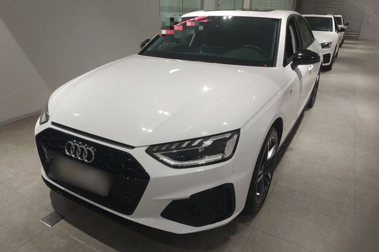 Used Audi A4L 2022 40 TFSI Luxury Dynamic Model
