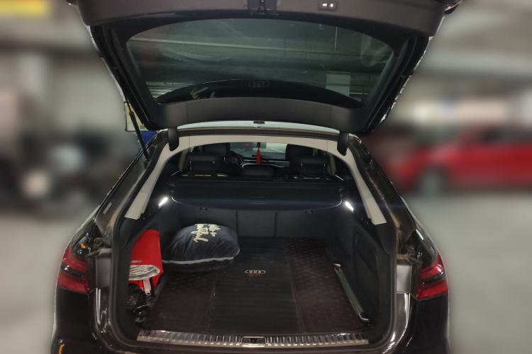 Used Audi A6 2020 allroad quattro Explorer 55 TFSI Prestige Off-Road Model
