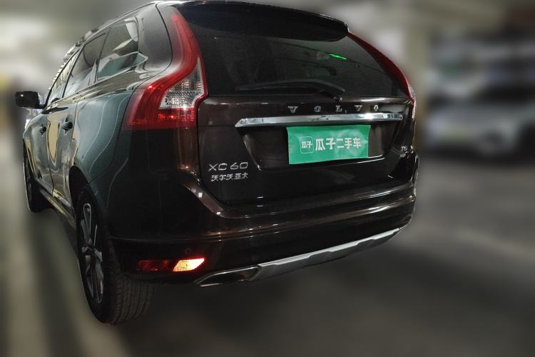 Used Volvo XC60 2017 T5 AWD Smart Upgrade Edition Rear Left 45 Deg