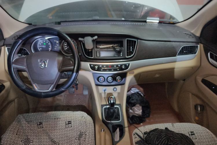 Used Baojun 730 2019 1.5L Manual Value Edition 7 Seats China VI Emission Standard
