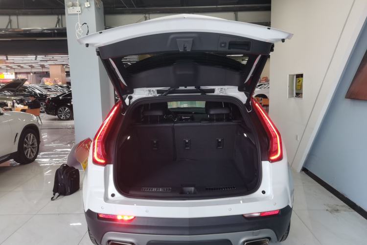 Used Cadillac XT4 2021 28T Two-Wheel Drive Luxury Version
