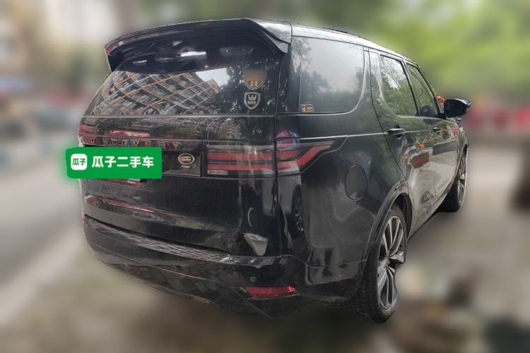 Used Land Rover Discovery 2021 360 PS R-Dynamic SE Rear Right 45 Deg