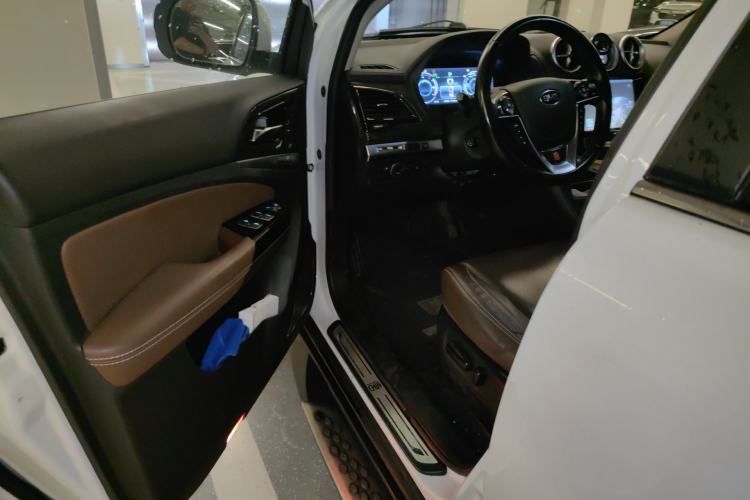 Used BYD Tang New Energy 2015 2.0T Four-Wheel-Drive Flagship Model Driver Seat