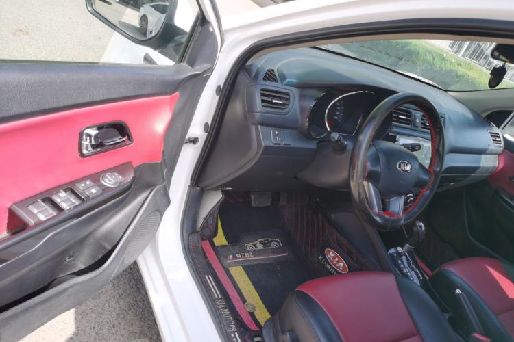 Used Kia K2 2012 Hatchback 1.4L Automatic Cool Edition Driver Seat