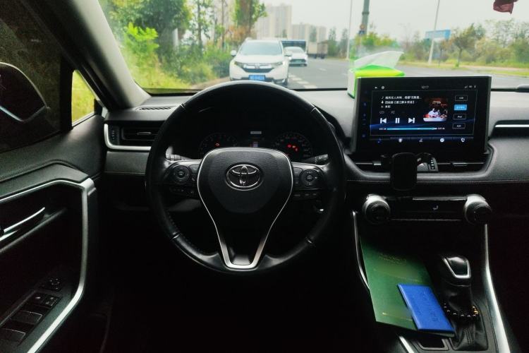 Used Toyota Wildlander 2022 2.0L CVT Two-Wheel Drive Luxury Edition
