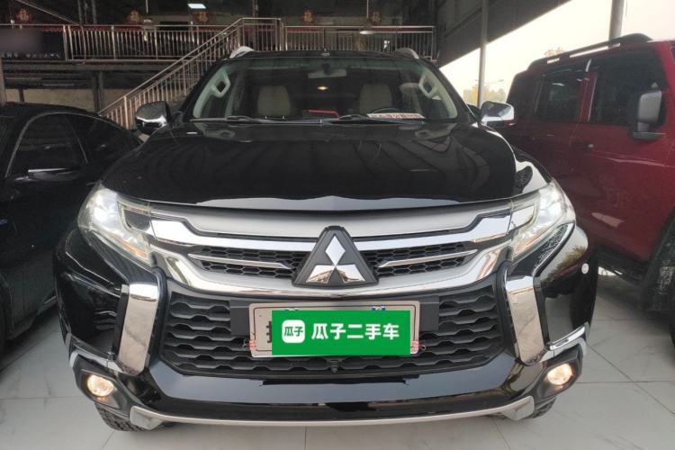 Used Mitsubishi Pajero 2018 V93 3.0L 5-Door GLS Genuine Leather Version – Middle East
