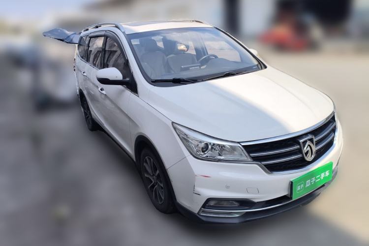 Used Baojun 730 2017 1.5T DCT Fashion Edition 7-Seater China V Emission Standard