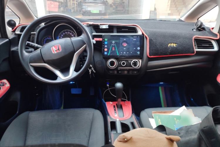 Used Honda Fit 2014 1.5L SE CVT Fashion Model