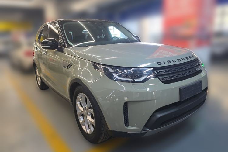 Used Land Rover Discovery 2017 3.0 SC V6 S Front Right 45 Deg