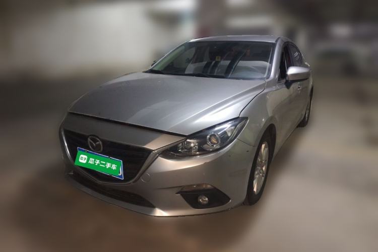 Used Mazda 3 Axela 2016 Sedan 1.5L Automatic Comfort Model