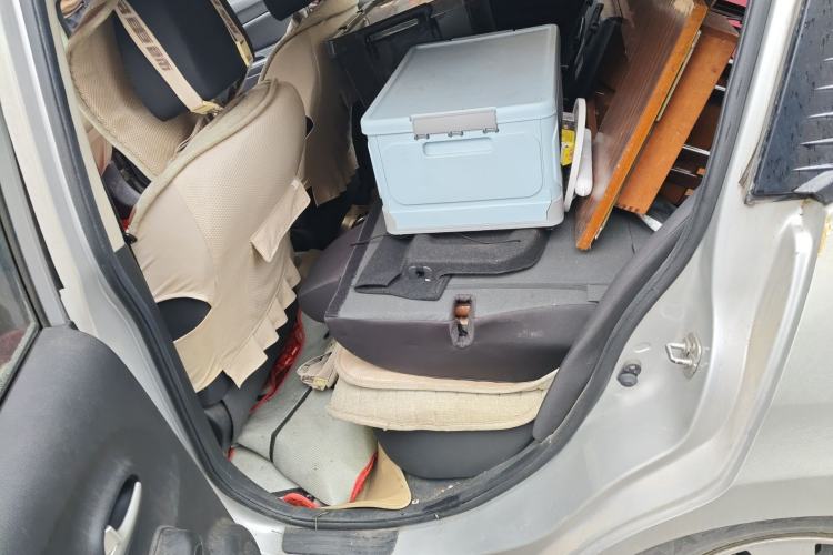 Used Venucia R50 2013 1.6L Manual Fashion Edition Left Rear Seat