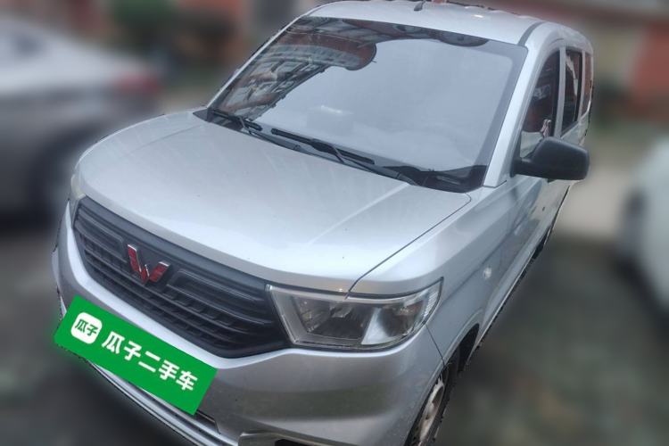 Used Wuling Hongguang V 2019 1.5L Jingqu Version China VI LAR
