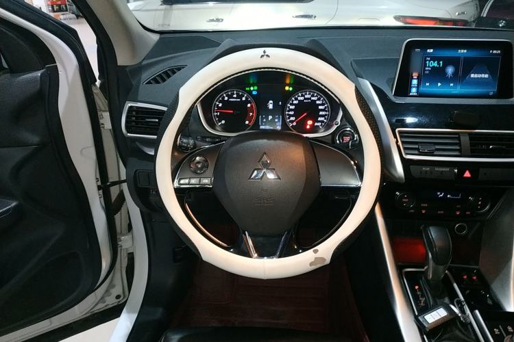 Used Mitsubishi Eclipse Cross 2018 1.5T CVT Two-Wheel Drive Dream Edition