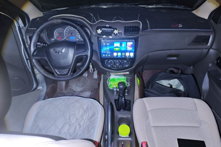 Used Wuling Hongguang 2014 1.5L S Standard Version Center Console