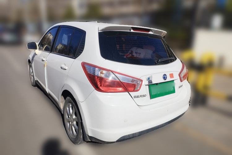 Used Venucia R50 2015 1.6L Automatic Version with Beidou Navigation Rear Left 45 Deg