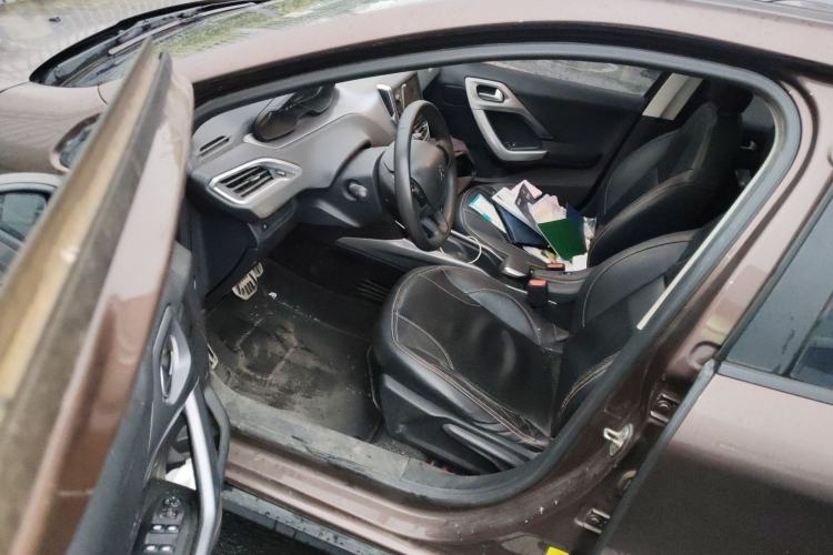 Used Peugeot 2008 2014 1.6L Automatic Fashion Edition
