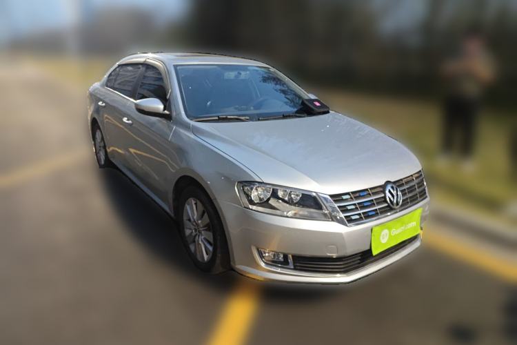 Used Volkswagen Lavida 2013 Restyled Classic 1.6L Manual Comfort Edition
