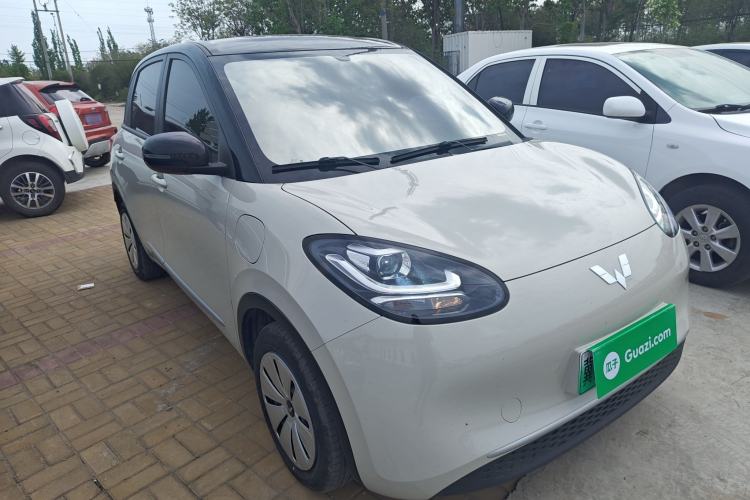 Used Wuling Bingo 2024 203km Light Edition Front Right 45 Deg