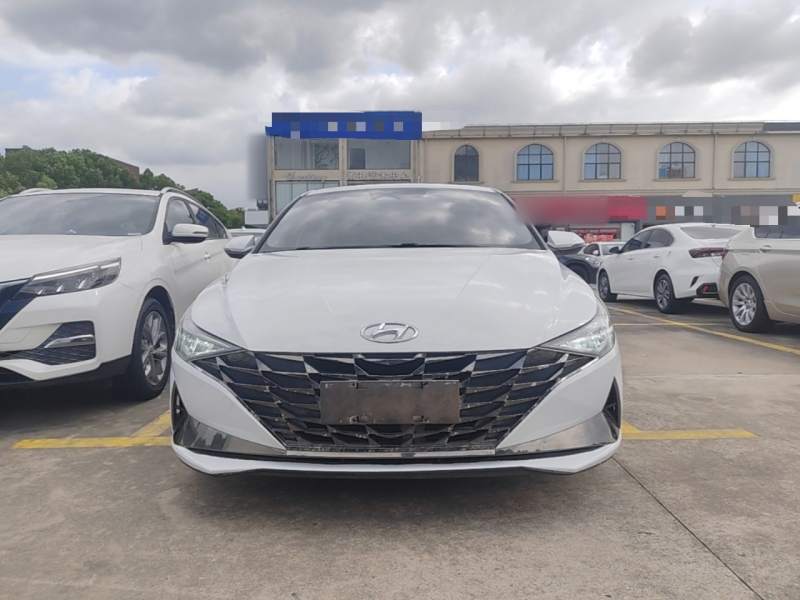 Used Hyundai Elantra 2022 1.5L CVT LUX Prestige Edition — 2