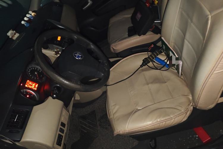 Used Venucia R50 2013 1.6L Automatic Fashion Edition
