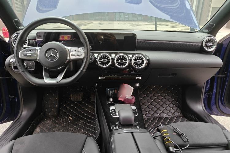 Used Mercedes-Benz A-Class 2020 Restyled A 200 L Sport Sedan Fashion Version
