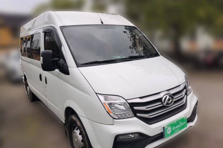 Used SAIC MAXUS Xintu V80 2024 Aotong Value Edition 6MT Long-Wheelbase Mid-Roof Model with 127 Ps Available in 6/7/8/9-Seater Configurations Front Right 45 Deg