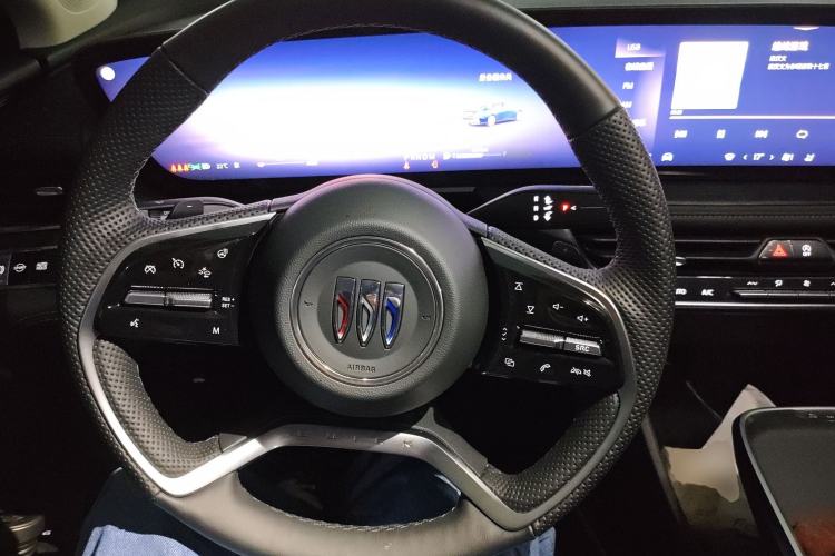 Used Buick LaCrosse 2025 Platinum Avia Edition