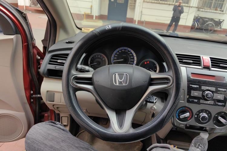 Used Honda City Classic 2012 1.5L manual Elite Edition Steering Wheel