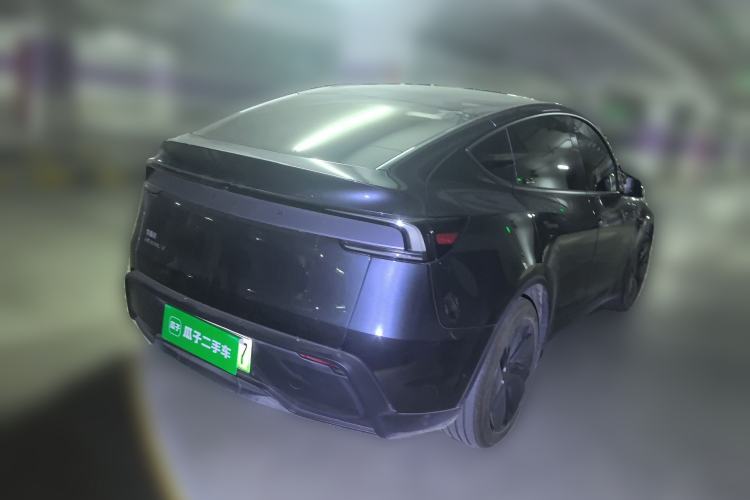 Used Tesla Model Y 2025 Rear-Wheel-Drive Version