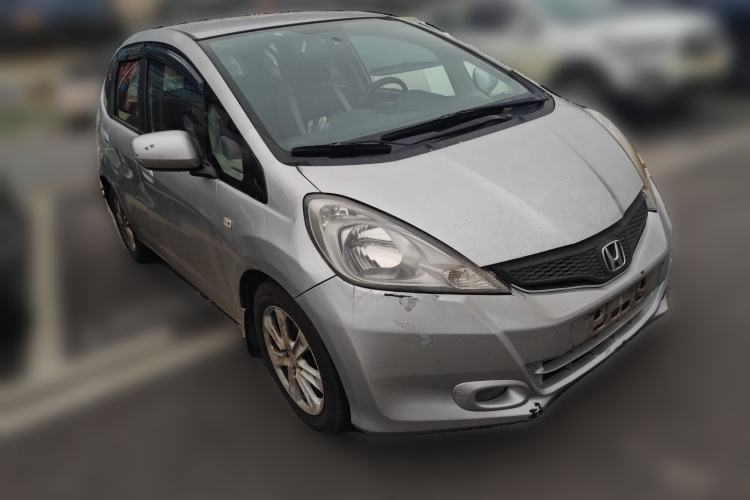 Used Honda Fit 2011 1.3L automatic comfort version Front Right 45 Deg