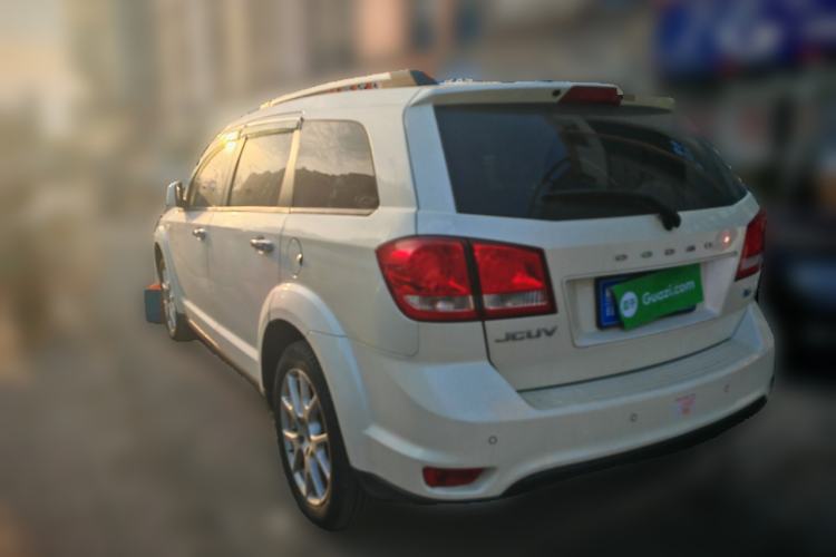 Used Dodge Journey 2013 2.4L Two-Wheel Drive Luxury Version