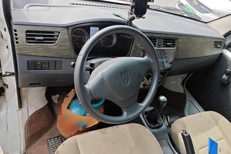 Used Jinbei Hiace X30 2023 1.5L Super-Enjoyment Van 2/5 Seats Non-Air-Conditioned Version SWC15M