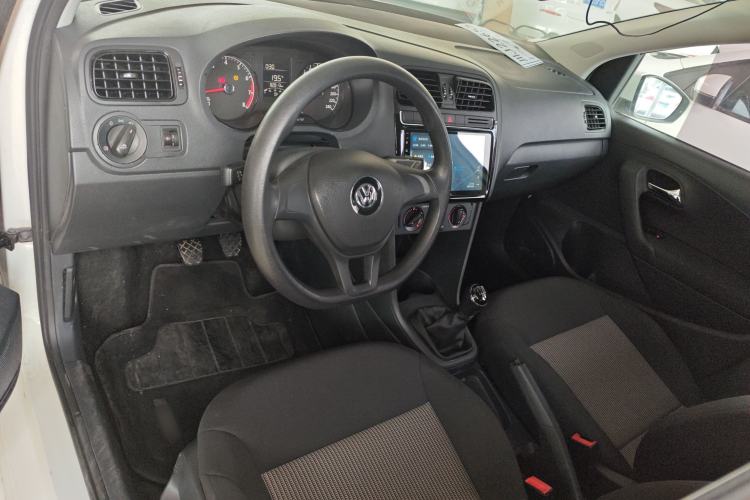 Used Volkswagen Polo 2016 1.4L Manual Fashion Model