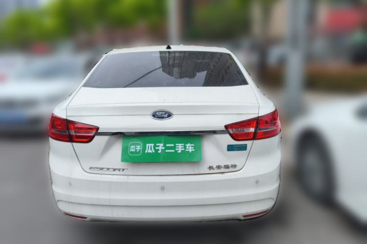 Used Ford Escort 2015 1.5L Automatic Fashion Model