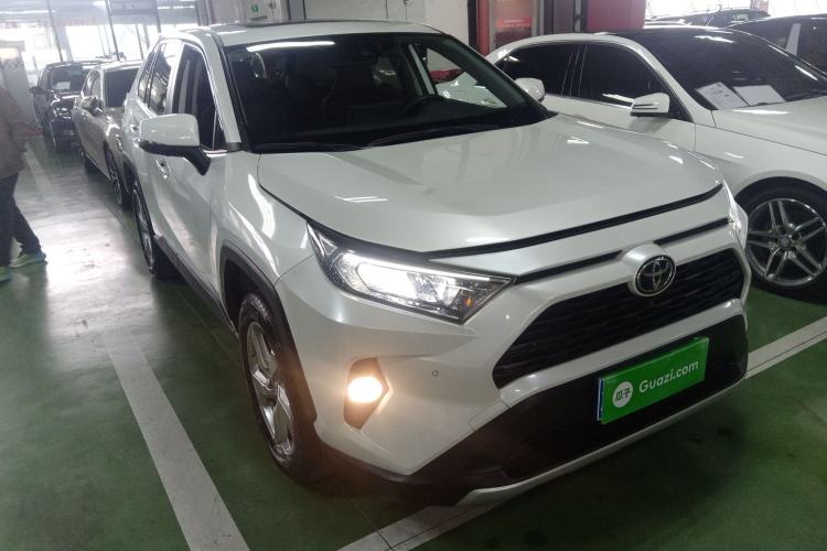 Used Toyota RAV4 2022 2.0L CVT Two-Wheel Drive Fashion Plus Edition