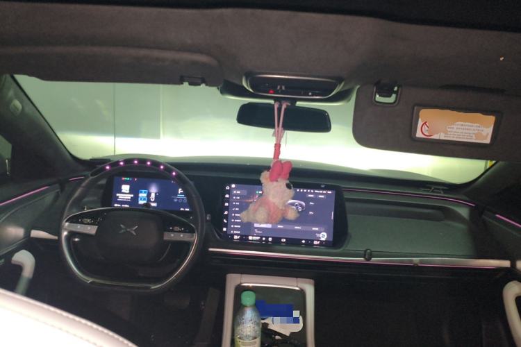 Used XPeng P7 2024 P7i 550 Max Center Console