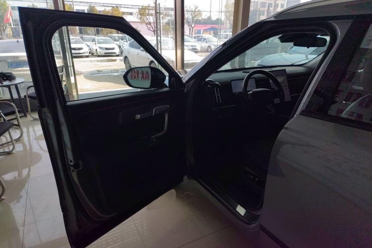 Used Chery Tiggo 7 C-DM 2025 1.5T 120KM Luxury Trim
