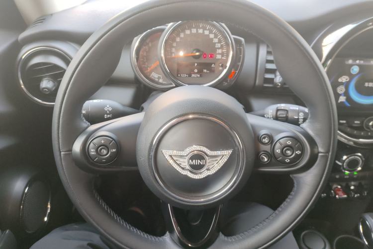 Used MINI MINI 2016 1.2T ONE Pioneer Edition
