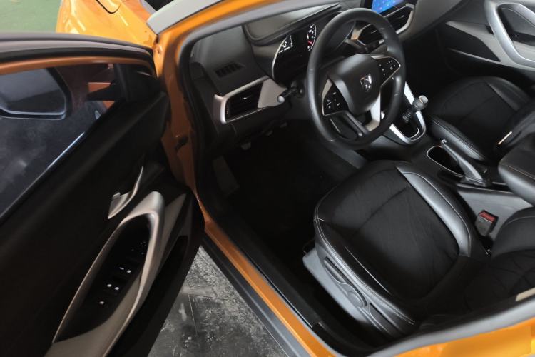 Used Baojun 510 2017 1.5L Manual Fashion Model