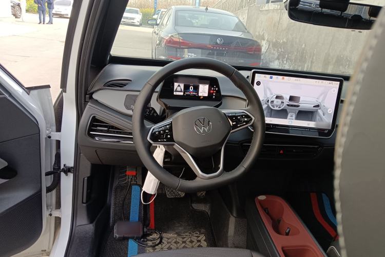 Used Volkswagen ID.3 2025 Smart Edition Outstanding Model Steering Wheel