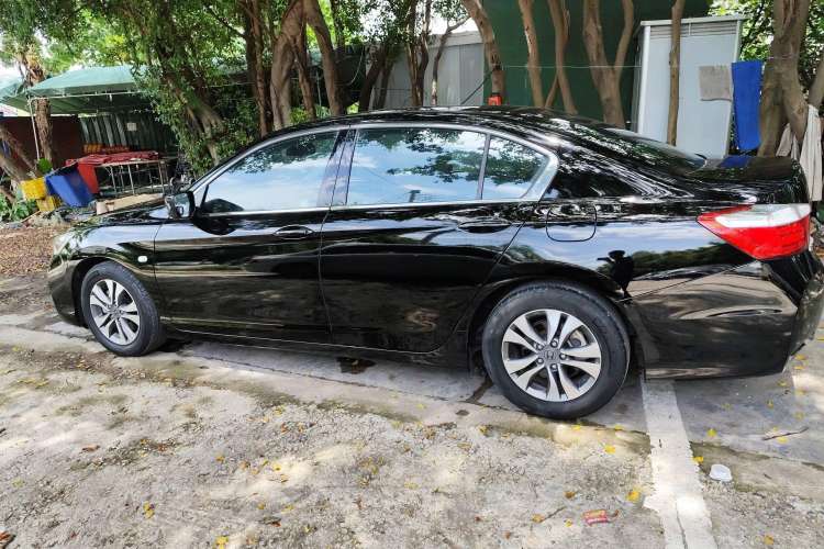 Used Honda Accord 2015 2.0L LX Comfort Edition
