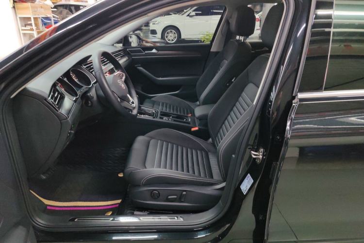 Used Volkswagen Magotan 2020 330TSI DSG Leading Model
