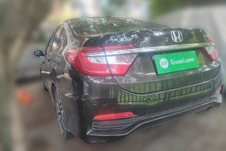 Used Honda Crider 2013 1.8L automatic luxury edition
