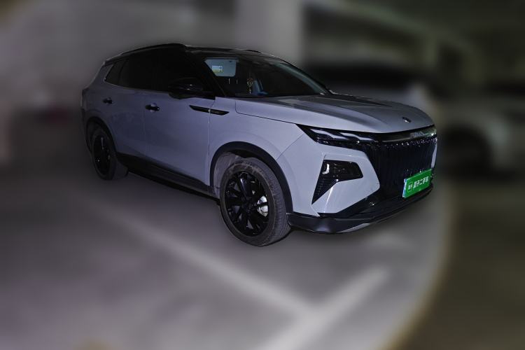 Used Dongfeng Aeolus Huge 2022 Mach Dual-Motor 1.5T MHD Dare-to-Dream Edition