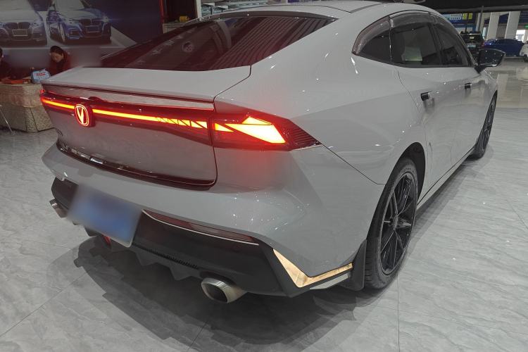 Used Changan UNI-V 2022 1.5T Prestige Version